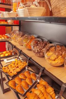 Futuro Hotel Bishkek - 1