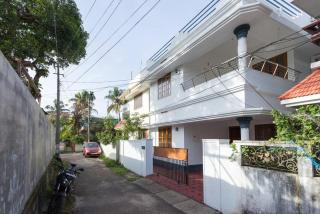 Stay at DBRA 61 Don Bosco Cross Road Vaduthala Ernakulam - 4