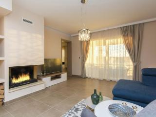 Villa in Debeljak with Private Pool - Debeljak - 4