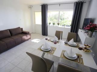Luxury Holiday Home in Bibinje near Sea - Bibinje - 9