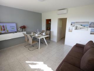Luxury Holiday Home in Bibinje near Sea - Bibinje - 5