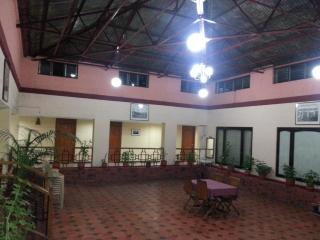Hotel Preethi Classic Towers - Ooty - 3