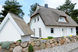 Ferienhaus Rubin mit Sauna und Kamin, Reetdachhaus am Walde - Trassenheide - 8