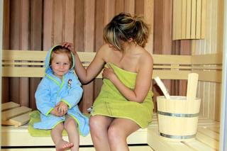 Ferienhaus Rubin mit Sauna und Kamin, Reetdachhaus am Walde - Trassenheide - 5