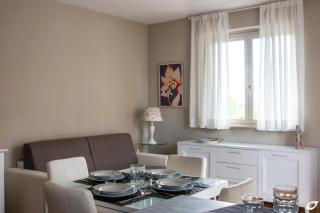 2-bedroom apt, with balcony & aircondition - 50 m from the beach - 5