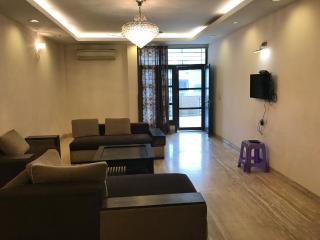 Spacious 3bhk apartment! - 0