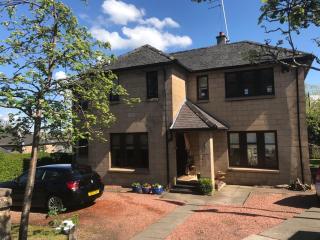 Arron House - 8
