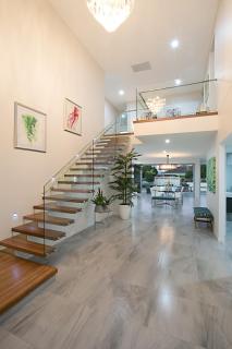 Palm Springs - Sophisticated Luxury - Gold Coast - 0