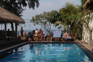 Star Bar and Bungalows - Gili Air - 2