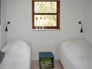 Three-Bedroom Holiday Home In Albak - 7