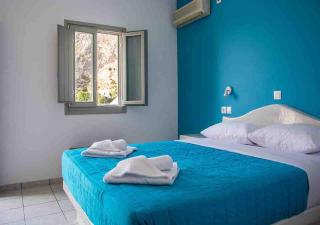 Sail Inn Studios & Apartments - Kamari - 1