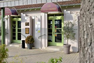 Logis Auberge des Vieux Chenes - 6