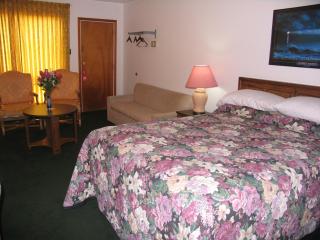 Seven Oakes Motel - Kingston - 4