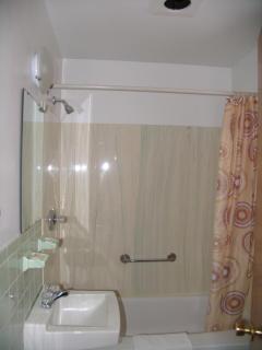 Seven Oakes Motel - Kingston - 1