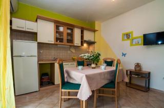 Apartments Cvita Ugljan - Ugljan - 8