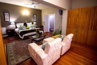 Harewood Lodge - 3