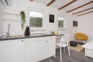Studio Apartment Škatula - Skradin - 1