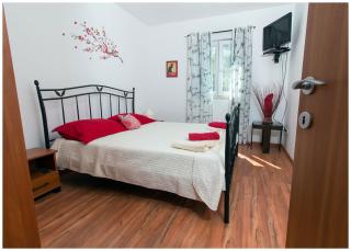Apartments FRAGOLINA - Donje Selo na Šolti - 9