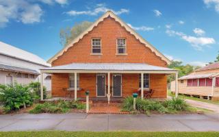 Azile 1875 Heritage Victorian Duplex - Grafton - 7