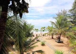 Sandy Beach Hotel - 3