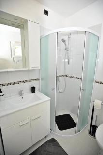 Family friendly house with a swimming pool Cove Koramaslinova - Koromaslinova, Brac - 15479 - Milna - 2