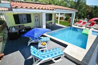 Family friendly house with a swimming pool Cove Koramaslinova - Koromaslinova, Brac - 15479 - Milna - 1