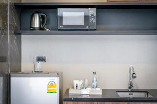 Onix Hotel Bangkok - 9