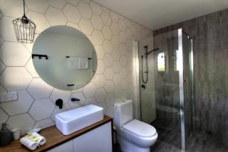 Freycinet Beachfront Retreat - Coles Bay - 3