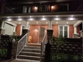 Ambassador's Inn Next Door - Stratford - 3