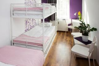 Blooms Boutique Hostel by Friendly Apartments - Poznan - 6
