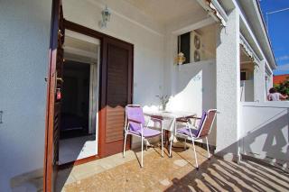 Apartments and rooms by the sea Zadar - 5874 - 2
