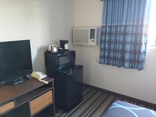 Super 8 by Wyndham Kirksville-University Area - 3