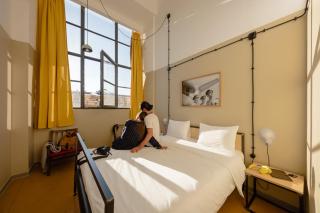Fabrika Hostel & Suites - Tbilisi - 1