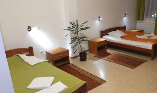M Garni Hotel - 9