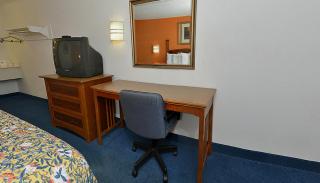 Americas Best Value Inn & Suites Jackson - Jackson - 7