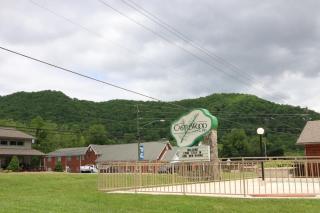 Castlewood Inn - Maggie Valley - 0