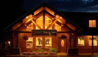 Cabin Creek Inn - 3