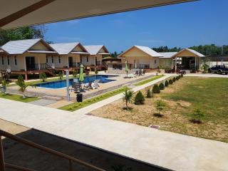 Poolside Bungalows - Khao Lak - 3