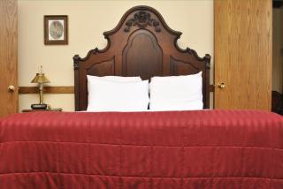 Hotel Millersburg - Millersburg - 1