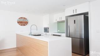 The Shoal Apartments, Unit 202/4-8 Bullecourt Street - Shoal Bay - 6