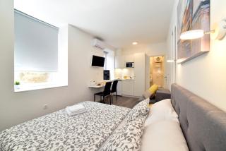 At queens - Zagreb - 3