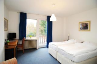 Hotel Waldesruh - Düsseldorf - 9