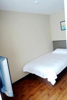 Hangzhou Yuqi Hotel - 1