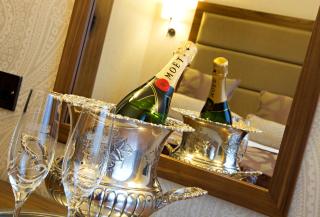 The George Hotel - 1