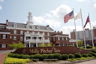 Molly Pitcher Inn - Red Bank - 1