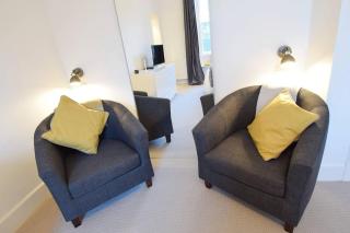 JOIVY Modern City Centre Flat next to Calton Hill - Edinburgh - 9
