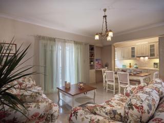 Giovanna's Lux Apartment - Zakynthos Town - 0