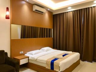 Sunset Seaview Vacation Condos @ IMAGO Shopping Mall - 3