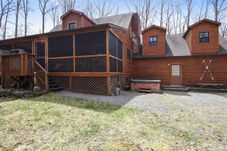 Lazy Bear Lodge - 5