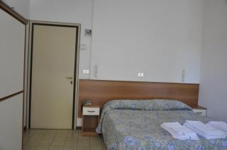 Albergo Larenzia - Cattolica - 1